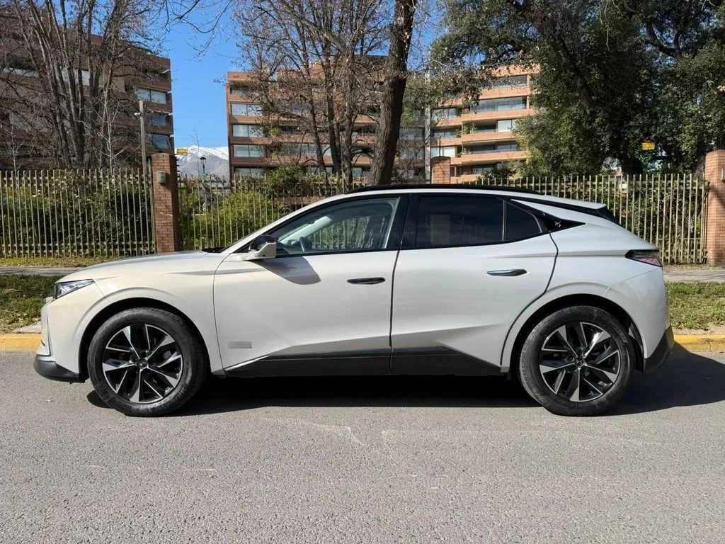 DS Automobiles 4 Cross Trocadero Bluehdi Diesel At8 año 2024
