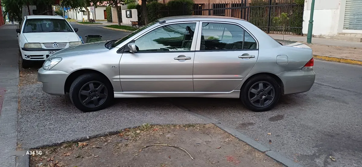 MITSUBISHI LANCER 1.6 Mt año 2008