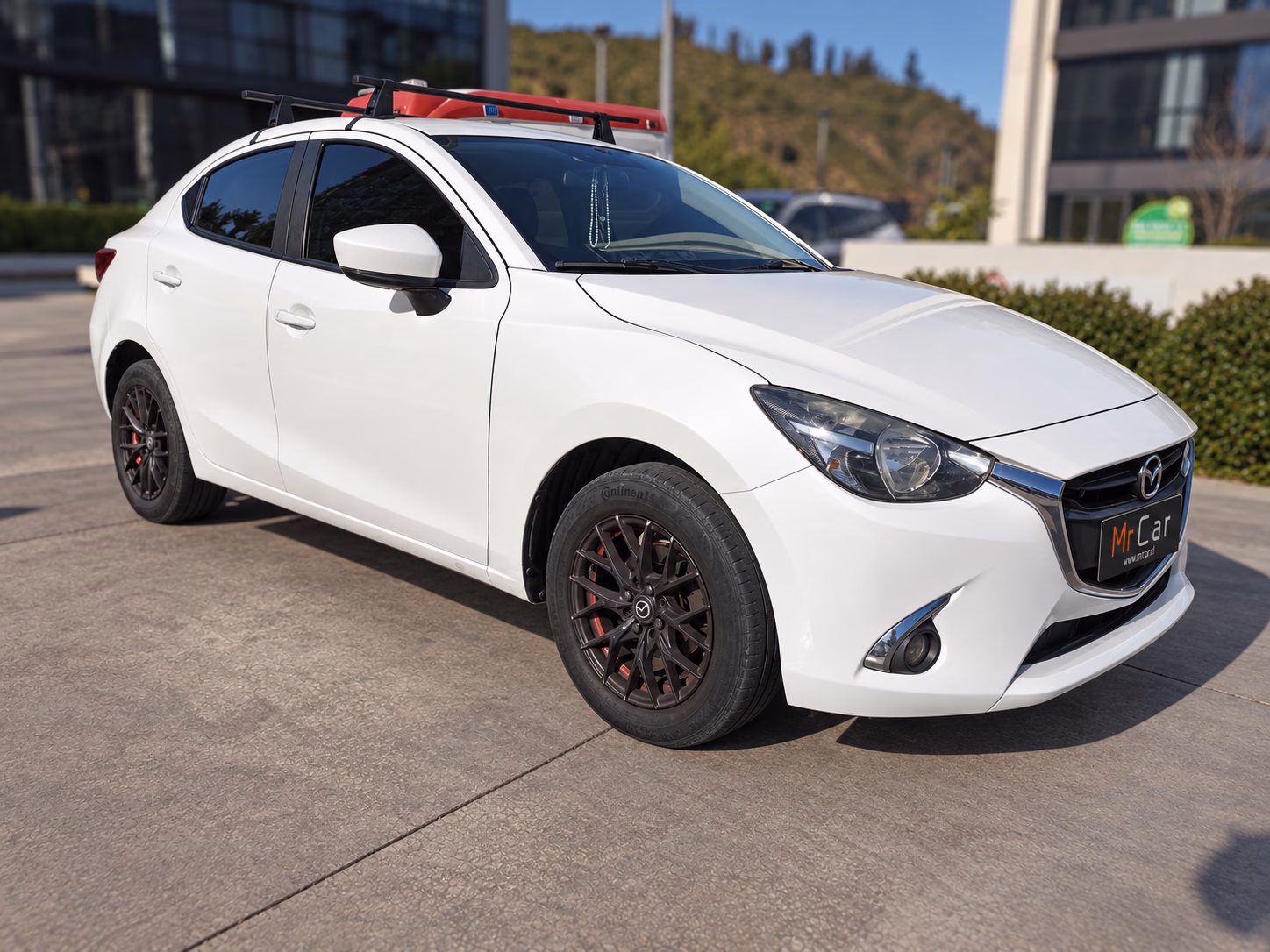 Mazda 2 Sedan 2 V Sedán año 2020