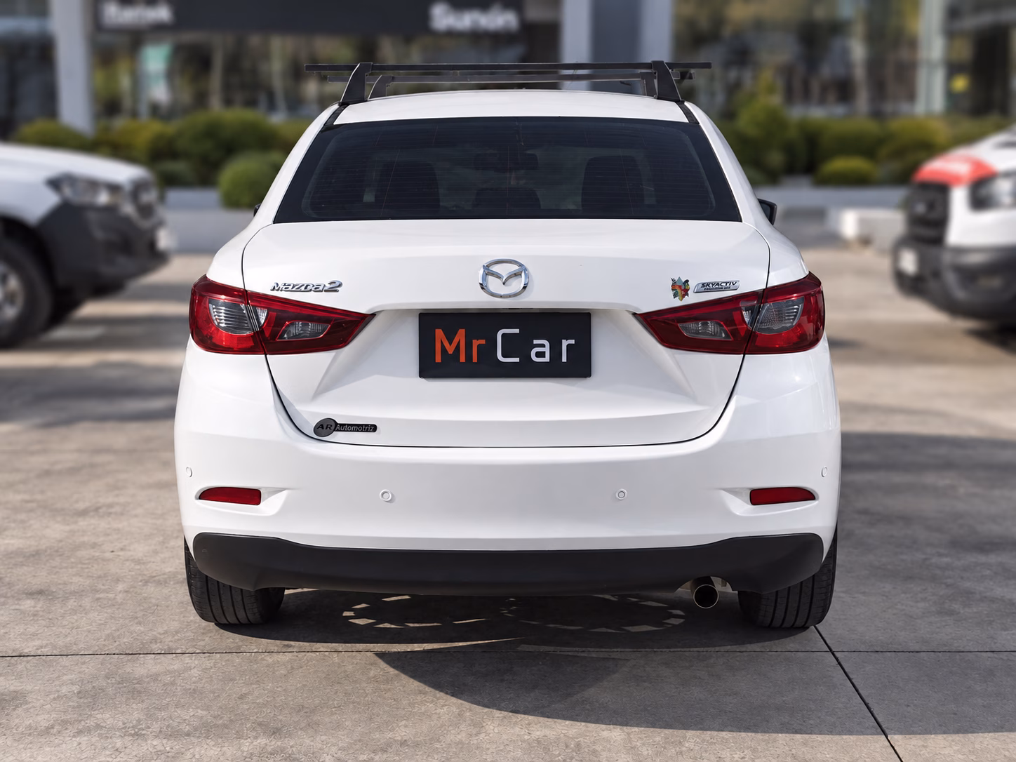 Mazda 2 Sedan 2 V Sedán año 2020