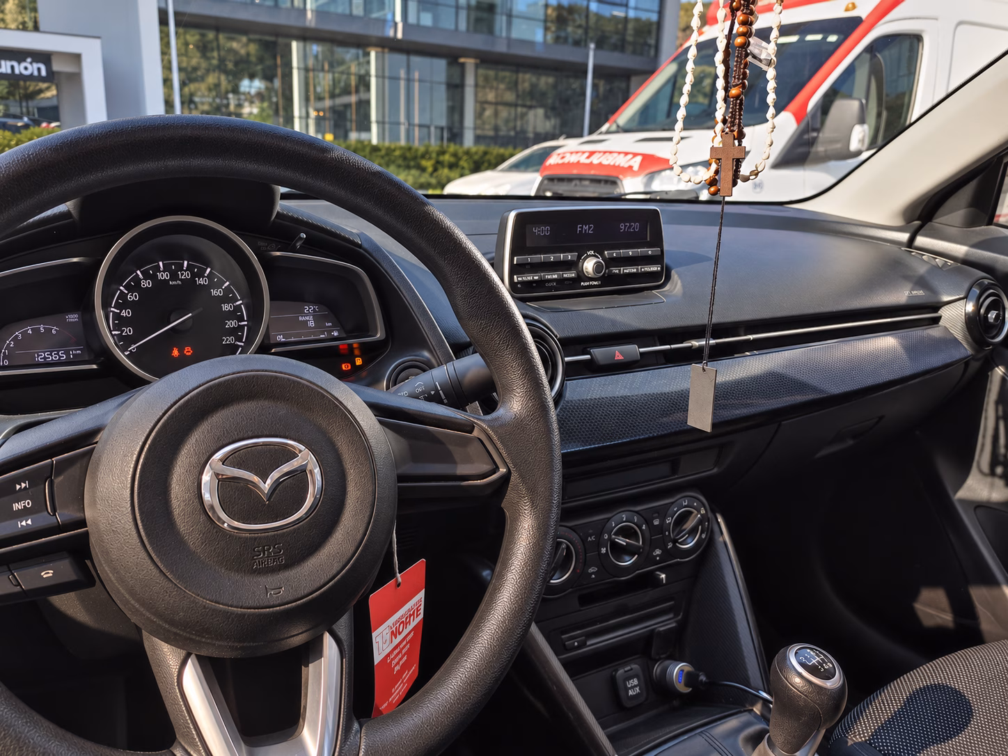 Mazda 2 Sedan 2 V Sedán año 2020