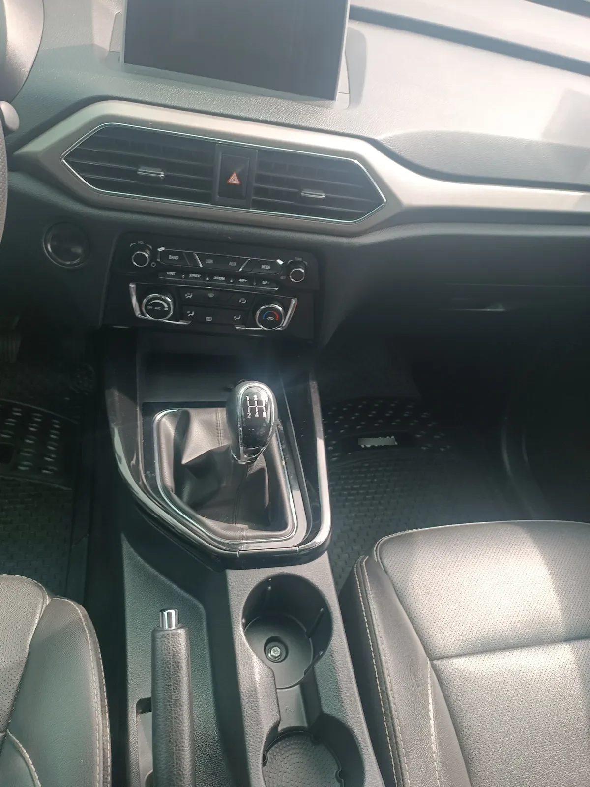DONGFENG SUV 560 1.8 Comfort Mt año 2023