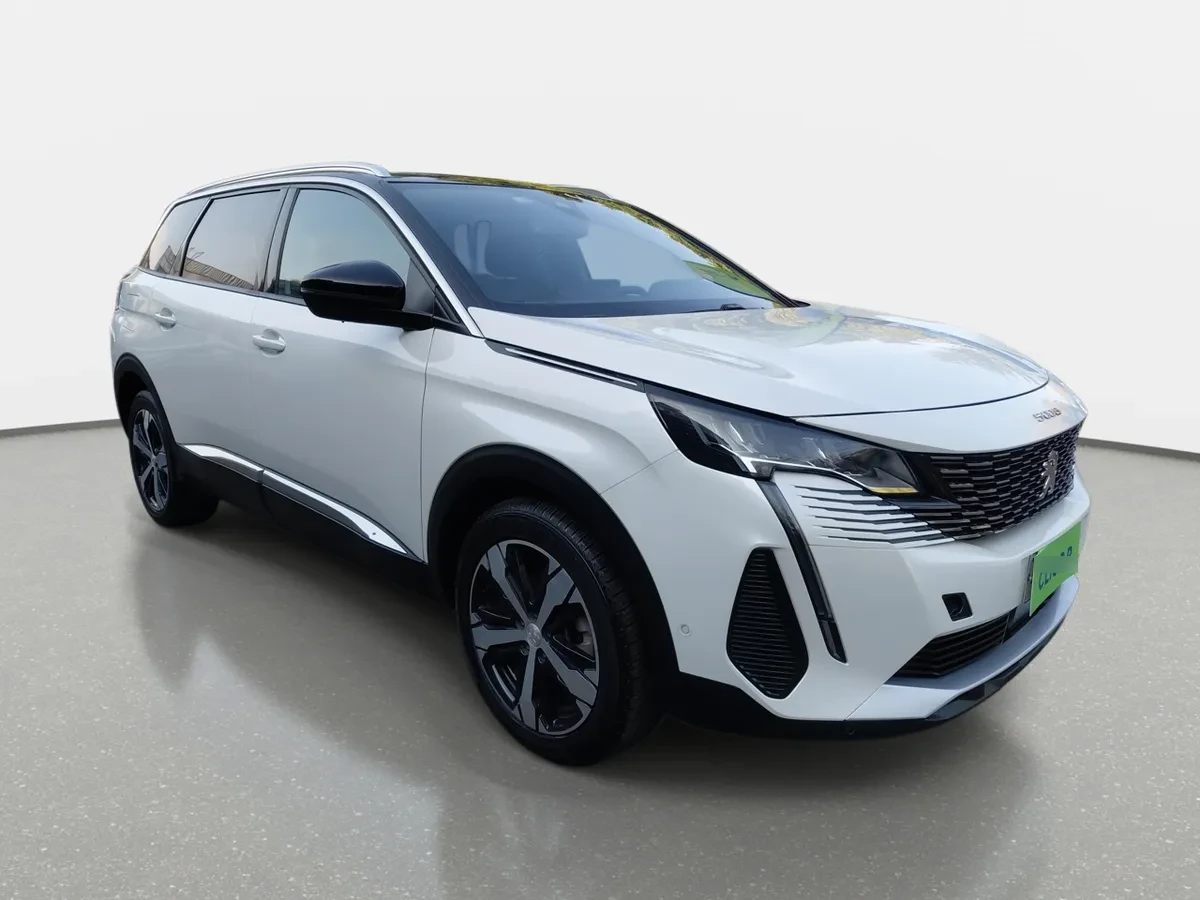 Peugeot 5008 1.5 Allure Pack Bluehdi 130 4x2 Eat8 5p año 2024