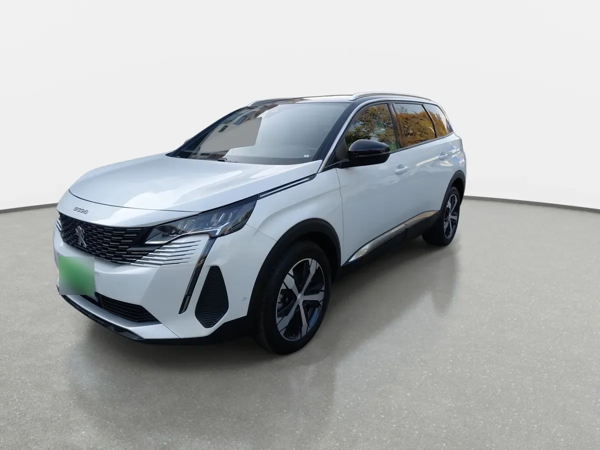 Peugeot 5008 1.5 Allure Pack Bluehdi 130 4x2 Eat8 5p año 2024