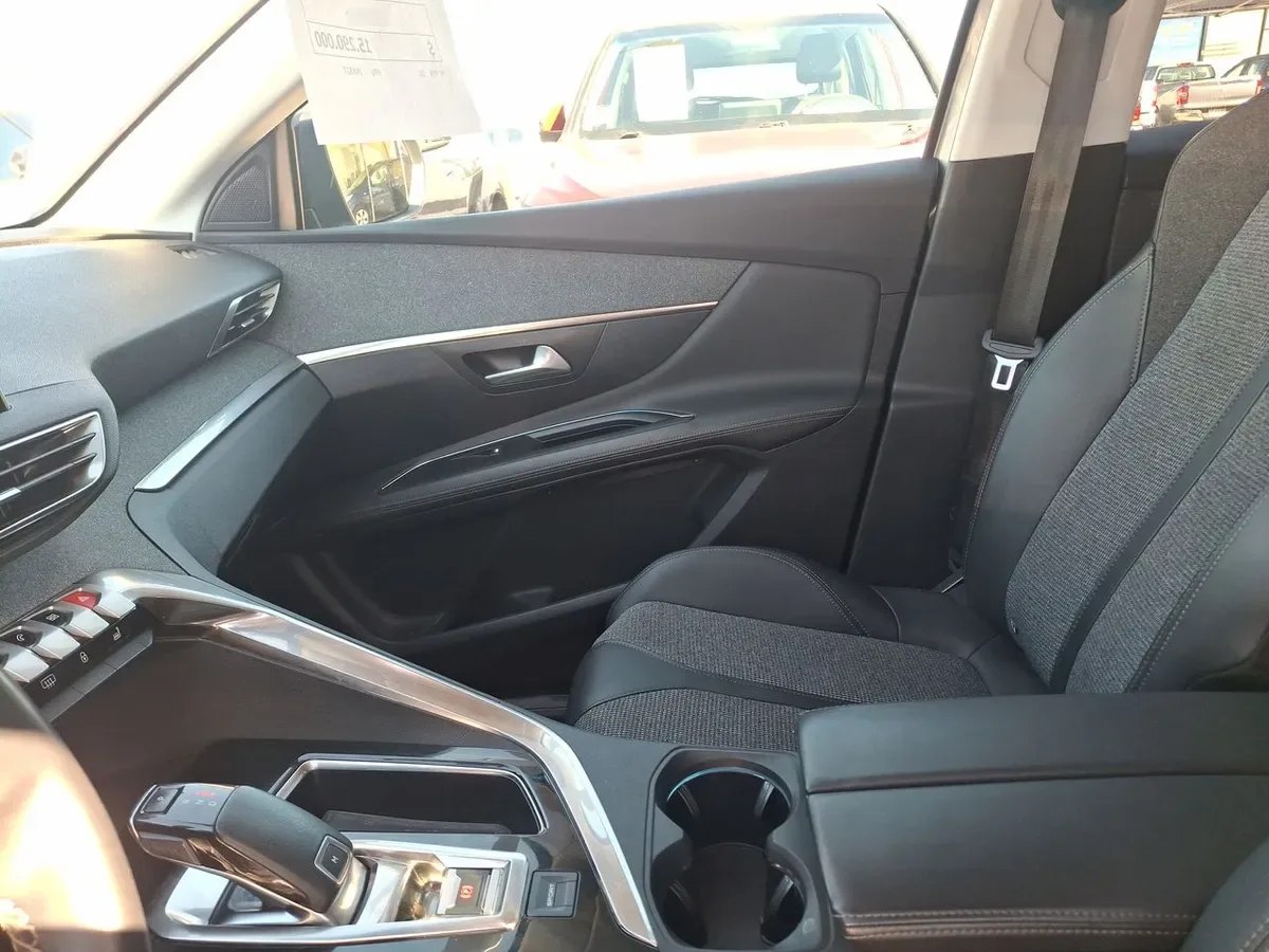 Peugeot 3008 1.6 Allure Thp 4x2 165 Eat6 5p año 2021