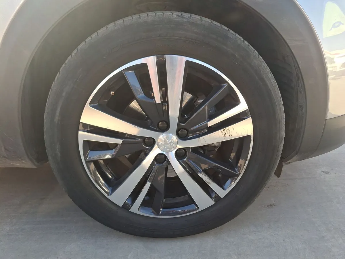 Peugeot 3008 1.6 Allure Thp 4x2 165 Eat6 5p año 2021