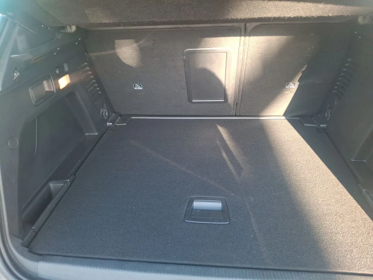 Peugeot 3008 1.5 Allure Pack Bluehdi 4x2 130 Eat8 5p año 2022