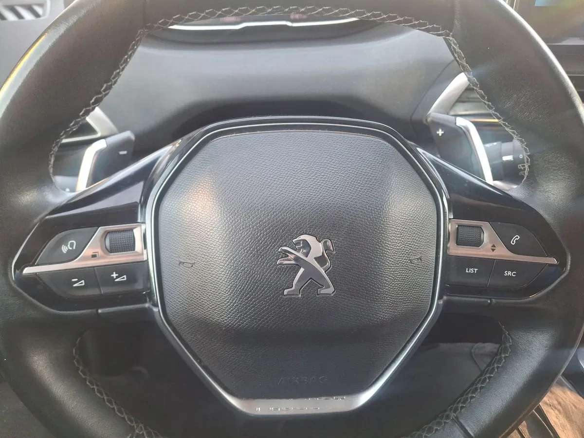 Peugeot 3008 1.5 Allure Pack Bluehdi 4x2 130 Eat8 5p año 2022