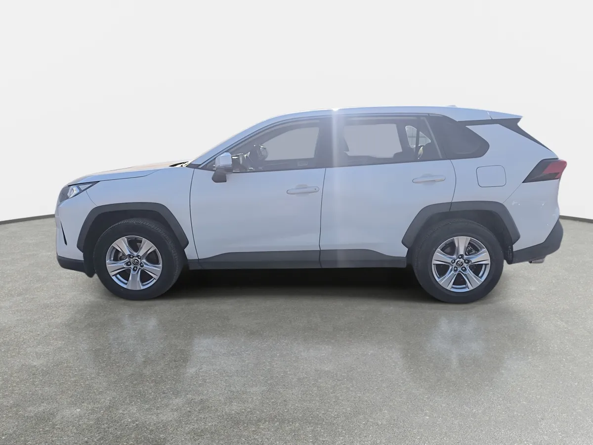 Toyota Rav 4 2.0 Le 4x2 Mt 5p año 2021
