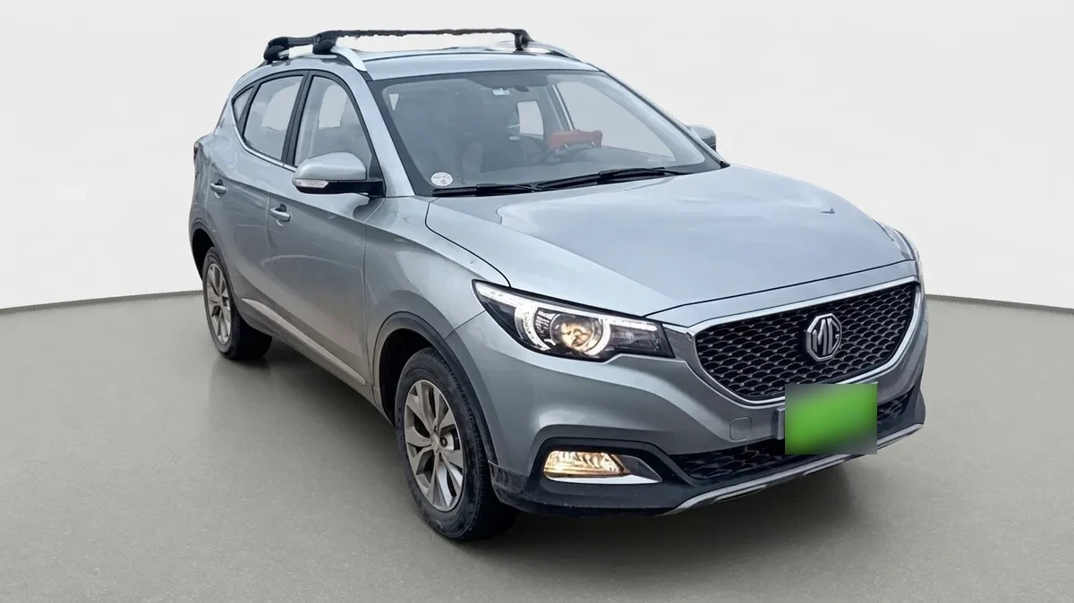 MG Mg Zs 1.5 Std 4x2 Mt 5p año 2025