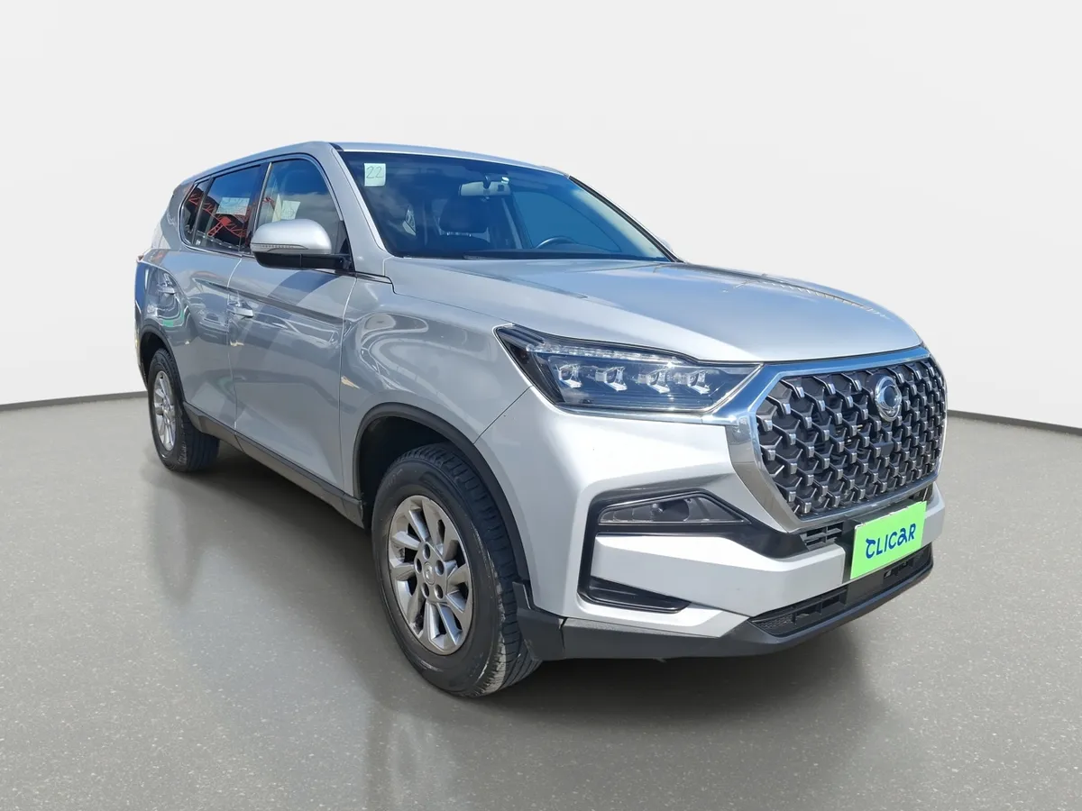 Ssangyong Rexton 2.0t Lx 4x2 6ab 6at 5p año 2024