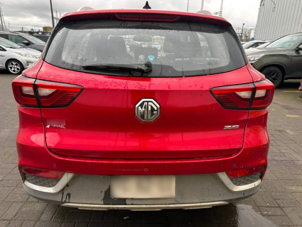 MG Mg Zs 1.5 Std 4x2 At 5p año 2024