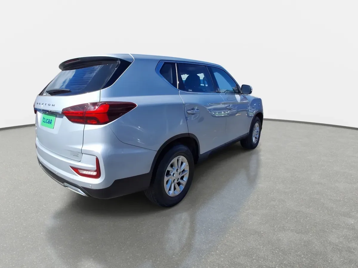 Ssangyong Rexton 2.0t Lx 4x2 6ab 6at 5p año 2024