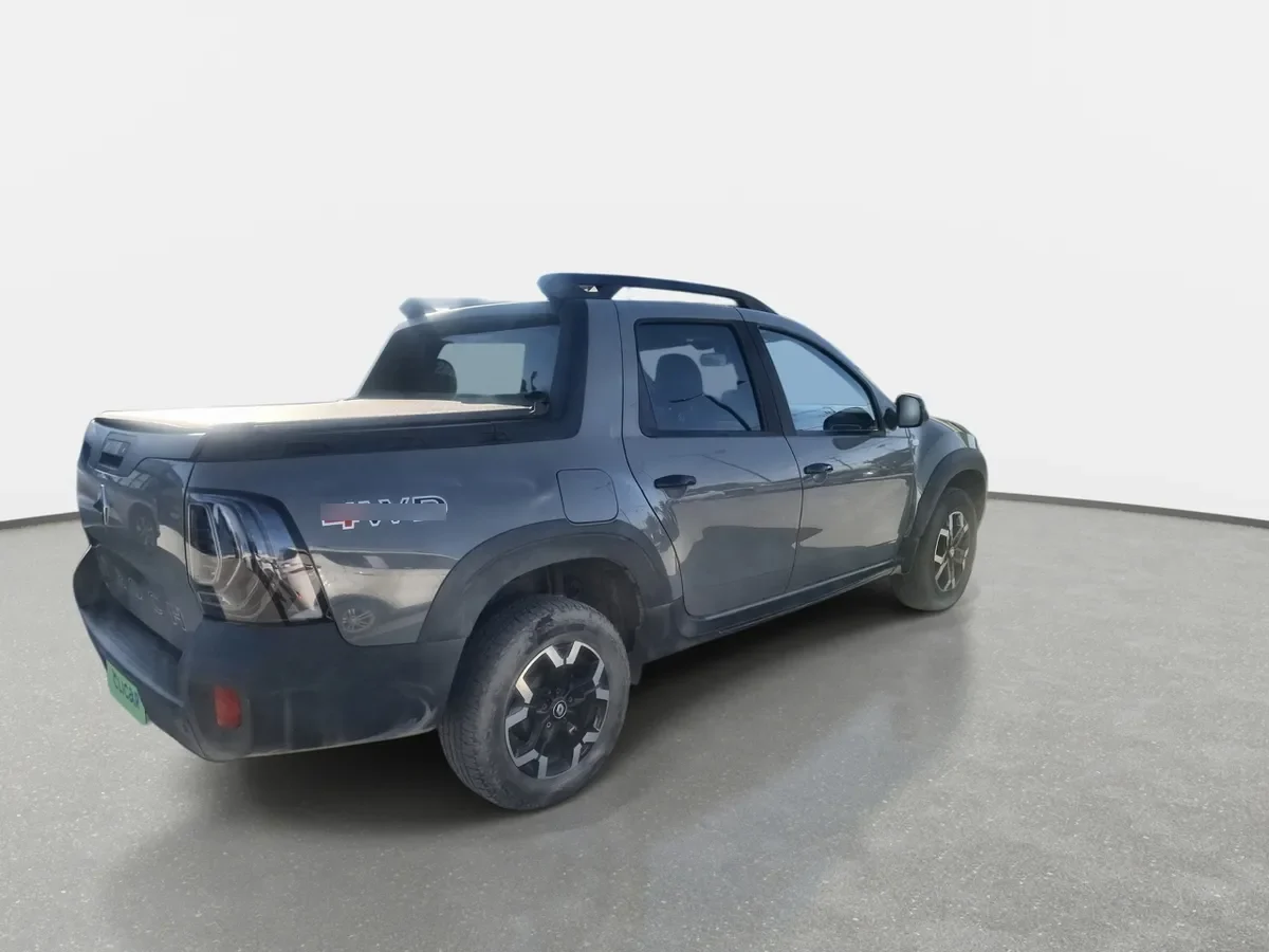 Renault Oroch 1.3 Intens Dob. Cab. 4x4 Mt 4p año 2023