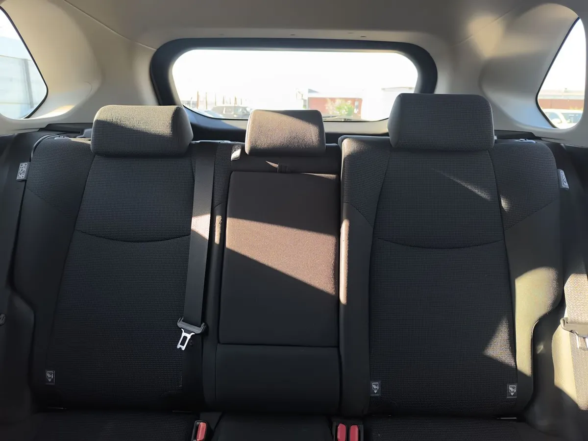 Toyota Rav 4 2.0 Le 4x2 Mt 5p año 2021