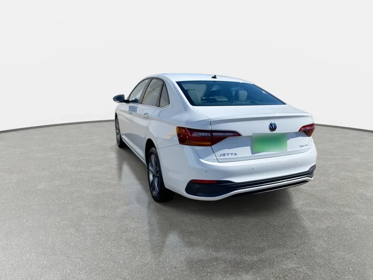 Volkswagen Jetta 1.4 Comfortline Sky 4x2 At 4p año 2024