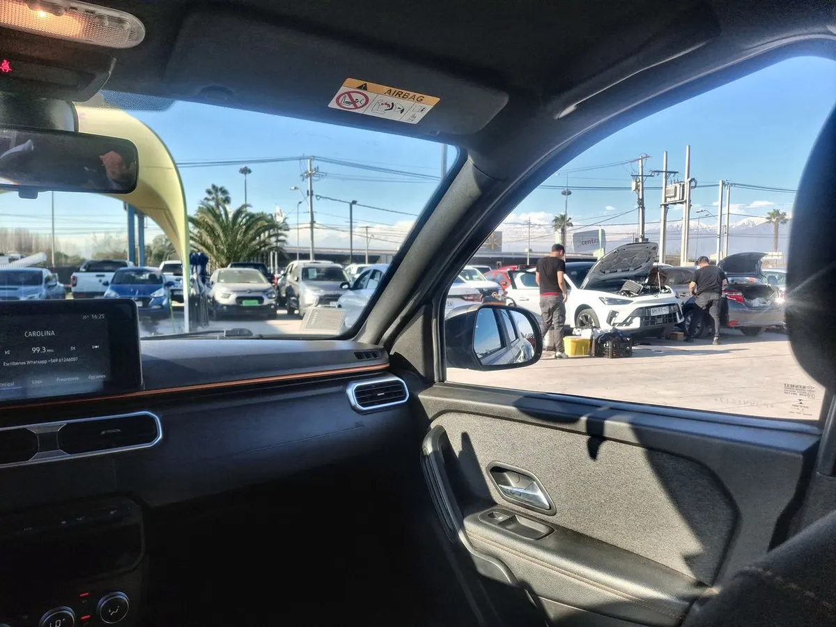 Renault Oroch 1.3 Intens Dob. Cab. 4x4 Mt 4p año 2023