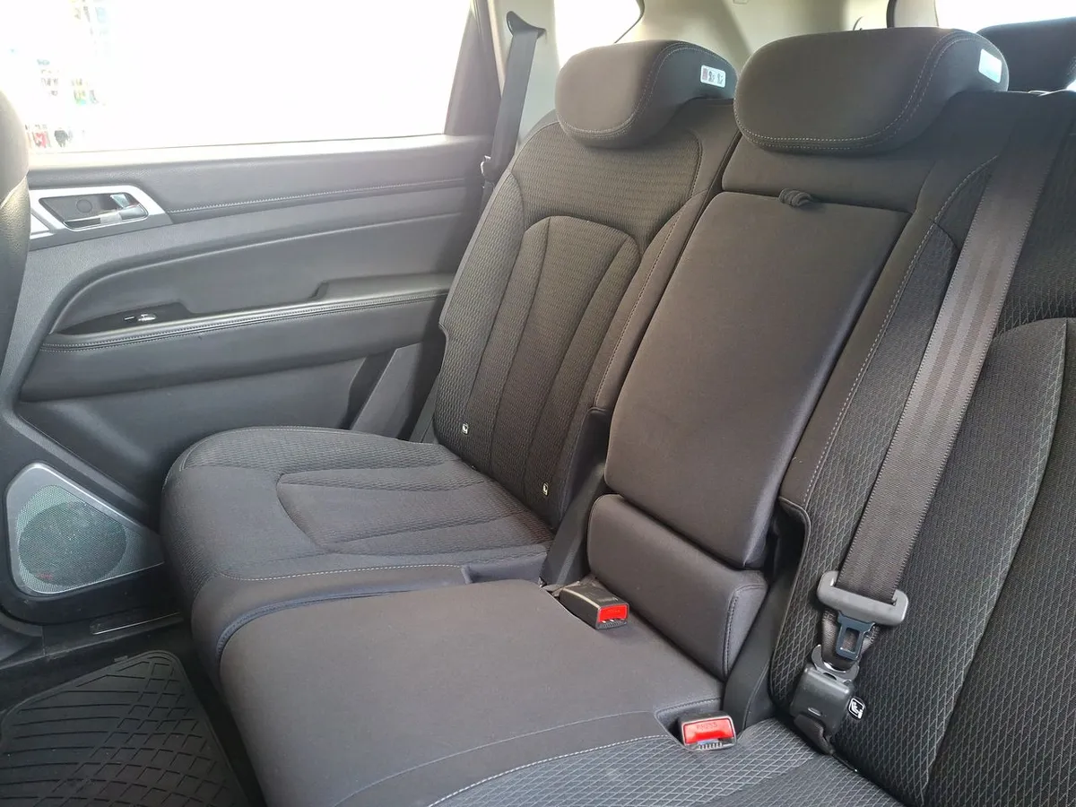 Ssangyong Rexton 2.0t Lx 4x2 6ab 6at 5p año 2024
