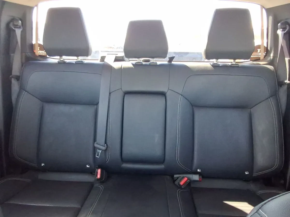 Mitsubishi L200 2.4 Dakar Xr Diesel 4x4 Dob. Cab. Euro6 At 4p año 2026