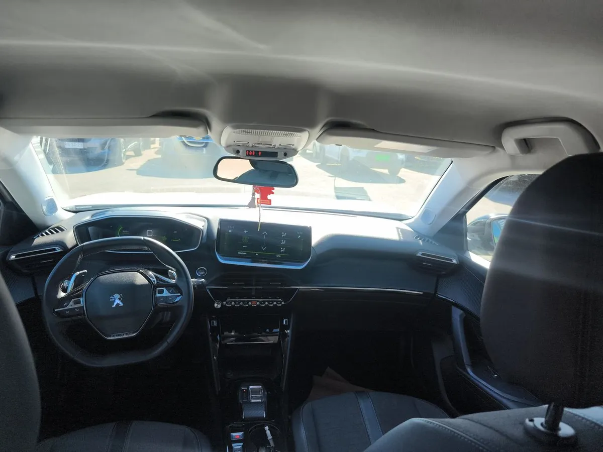 Peugeot 2008 1.2 Allure Puretech 130 4x2 At 5p año 2022