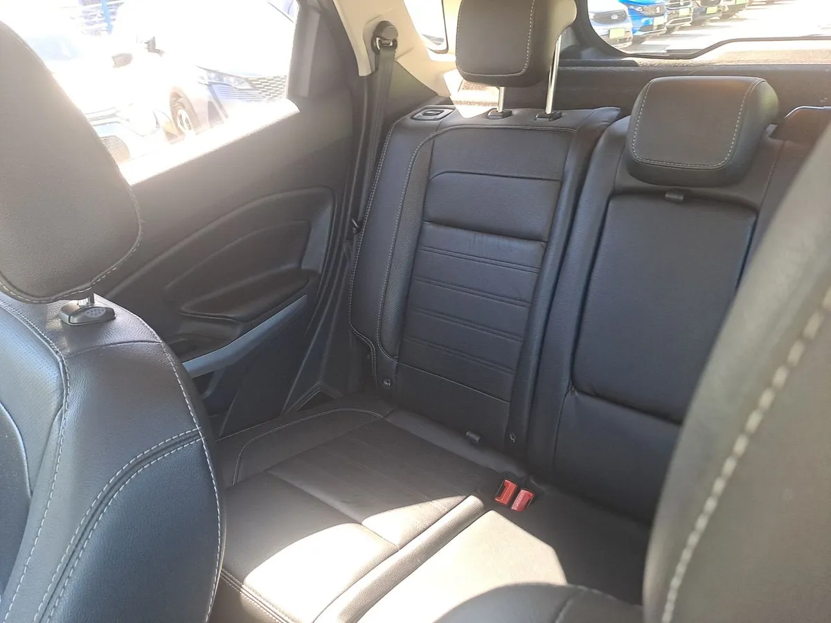 Ford Ecosport 1.5 Titanium 4x2 At 5p año 2022