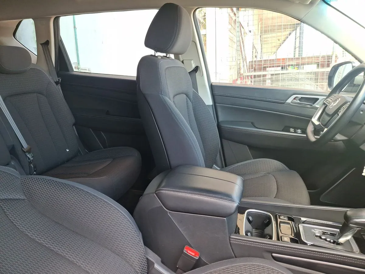 Ssangyong Rexton 2.0t Lx 4x2 6ab 6at 5p año 2024