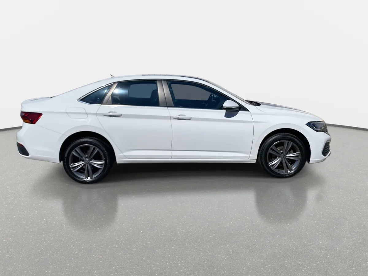 Volkswagen Jetta 1.4 Comfortline Sky 4x2 At 4p año 2024