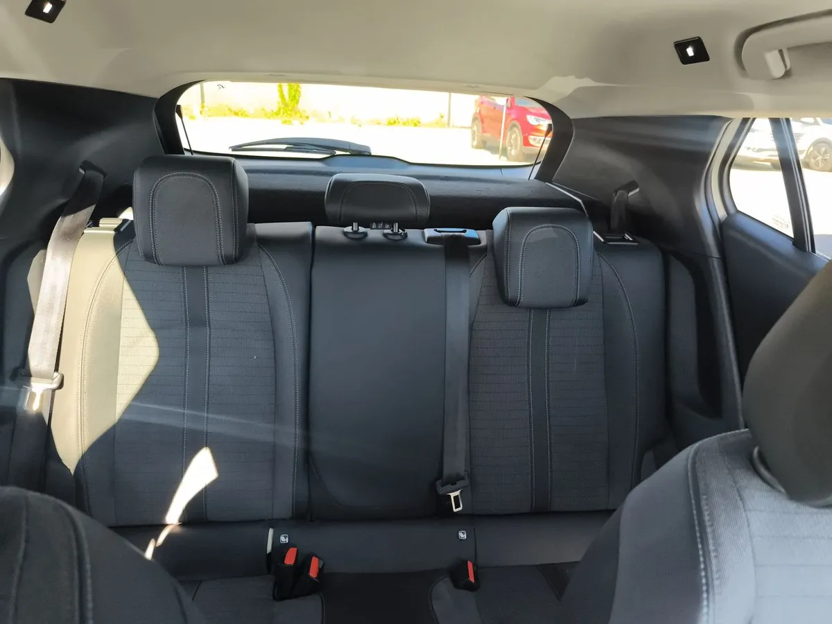 Peugeot 2008 1.2 Allure Puretech 130 4x2 At 5p año 2022