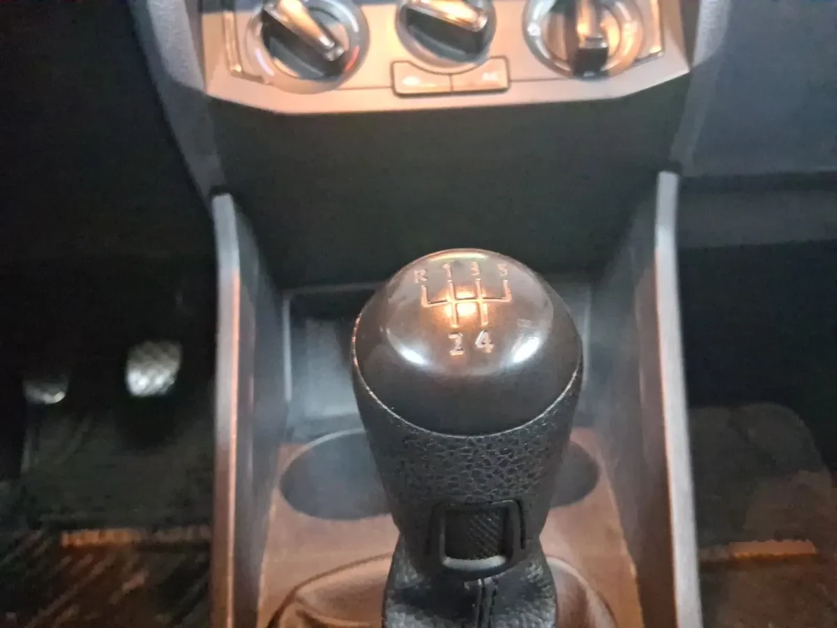 Volkswagen Saveiro 1.6 4x2 Mt 2p año 2022