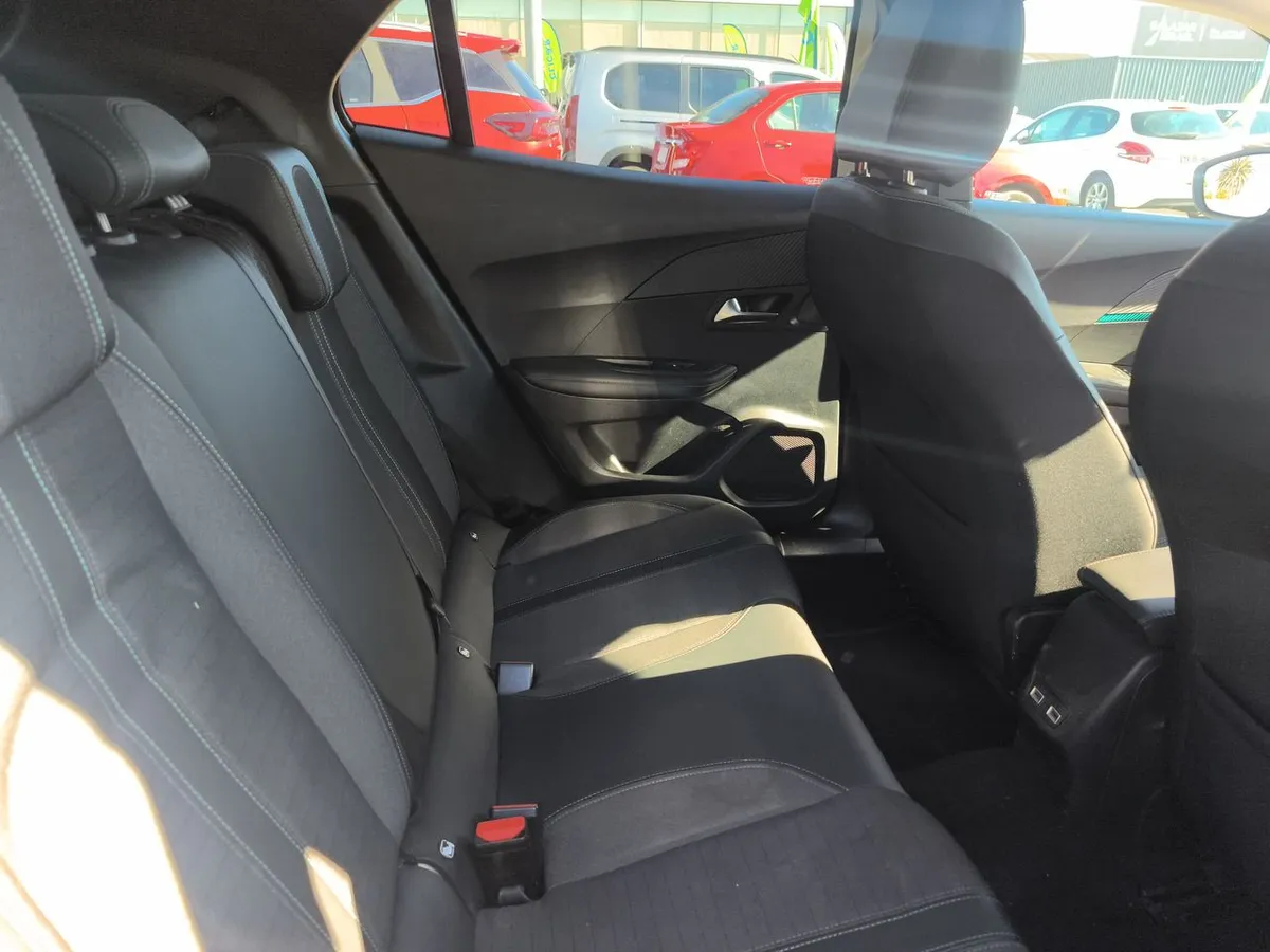 Peugeot 2008 1.2 Allure Puretech 130 4x2 At 5p año 2022
