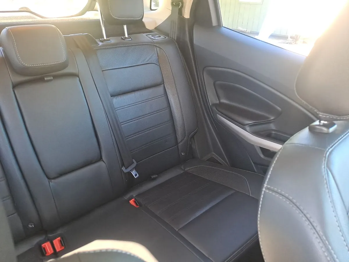Ford Ecosport 1.5 Titanium 4x2 At 5p año 2022
