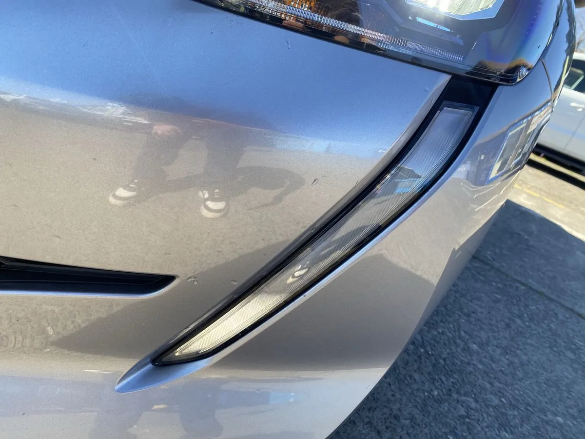 Peugeot 208 1.2 Puretech Allure Pack 130 4x2 Eat8 5p año 2023