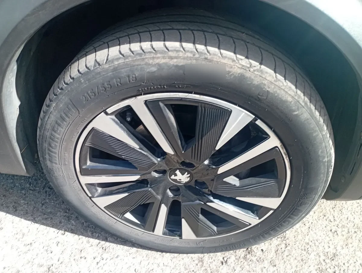 Peugeot 2008 1.5 Gt Line Bluehdi Diesel 130 4x2 Eat8 5p año 2023
