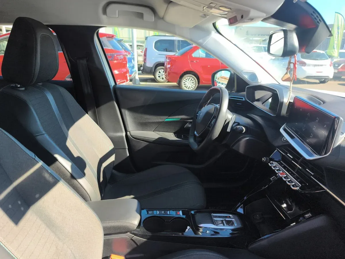 Peugeot 2008 1.2 Allure Puretech 130 4x2 At 5p año 2022