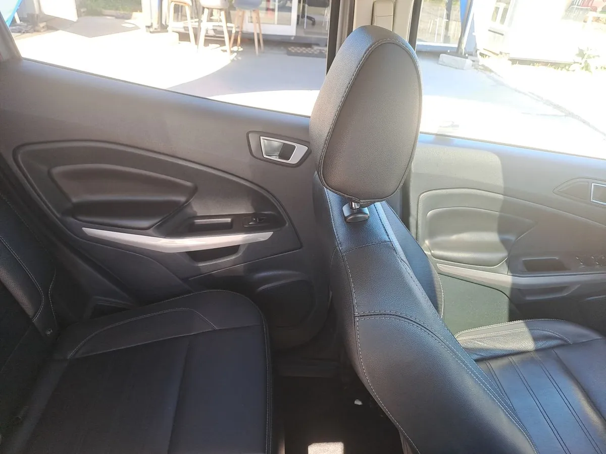 Ford Ecosport 1.5 Titanium 4x2 At 5p año 2022