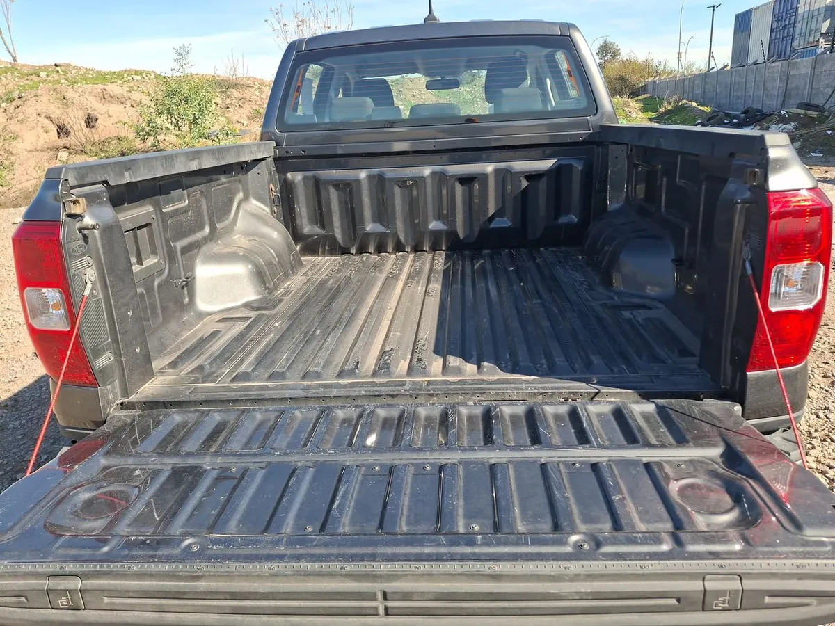 Ford Ranger 2.0 Xls Diesel 4x4 Dob. Cab. Mt 4p año 2025