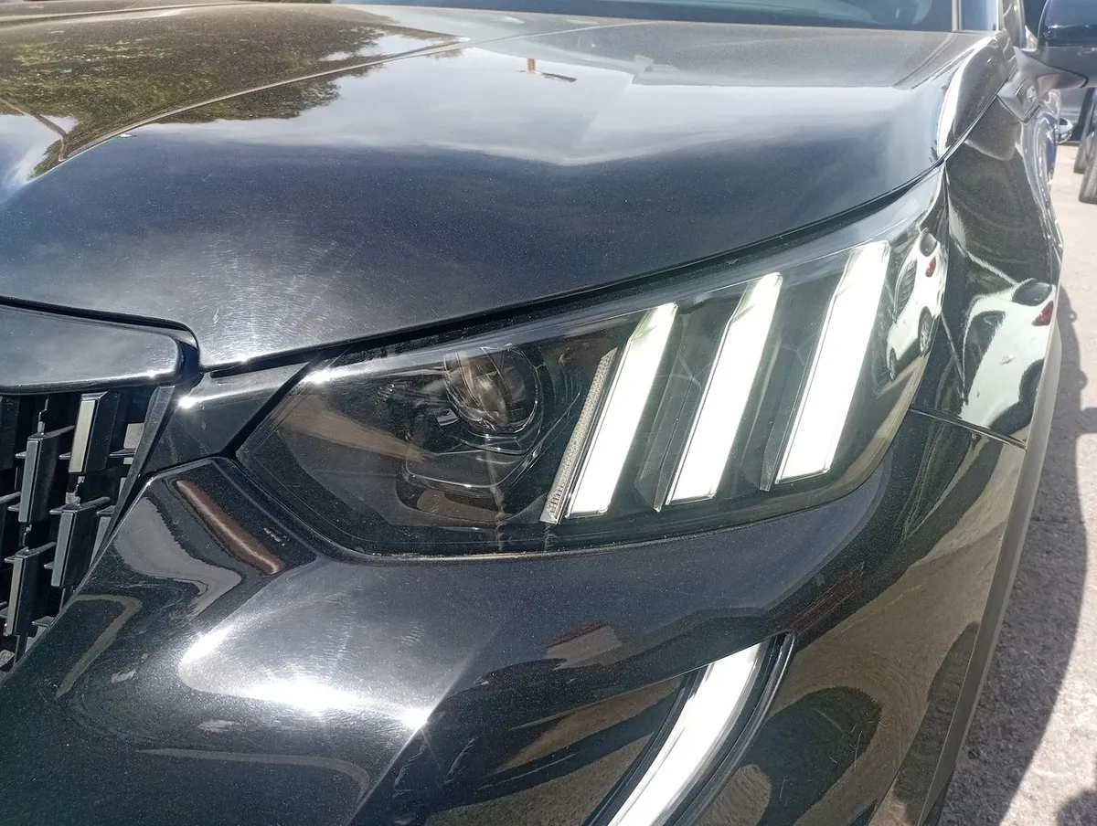 Peugeot 2008 1.5 Gt Line Bluehdi Diesel 130 4x2 Eat8 5p año 2023