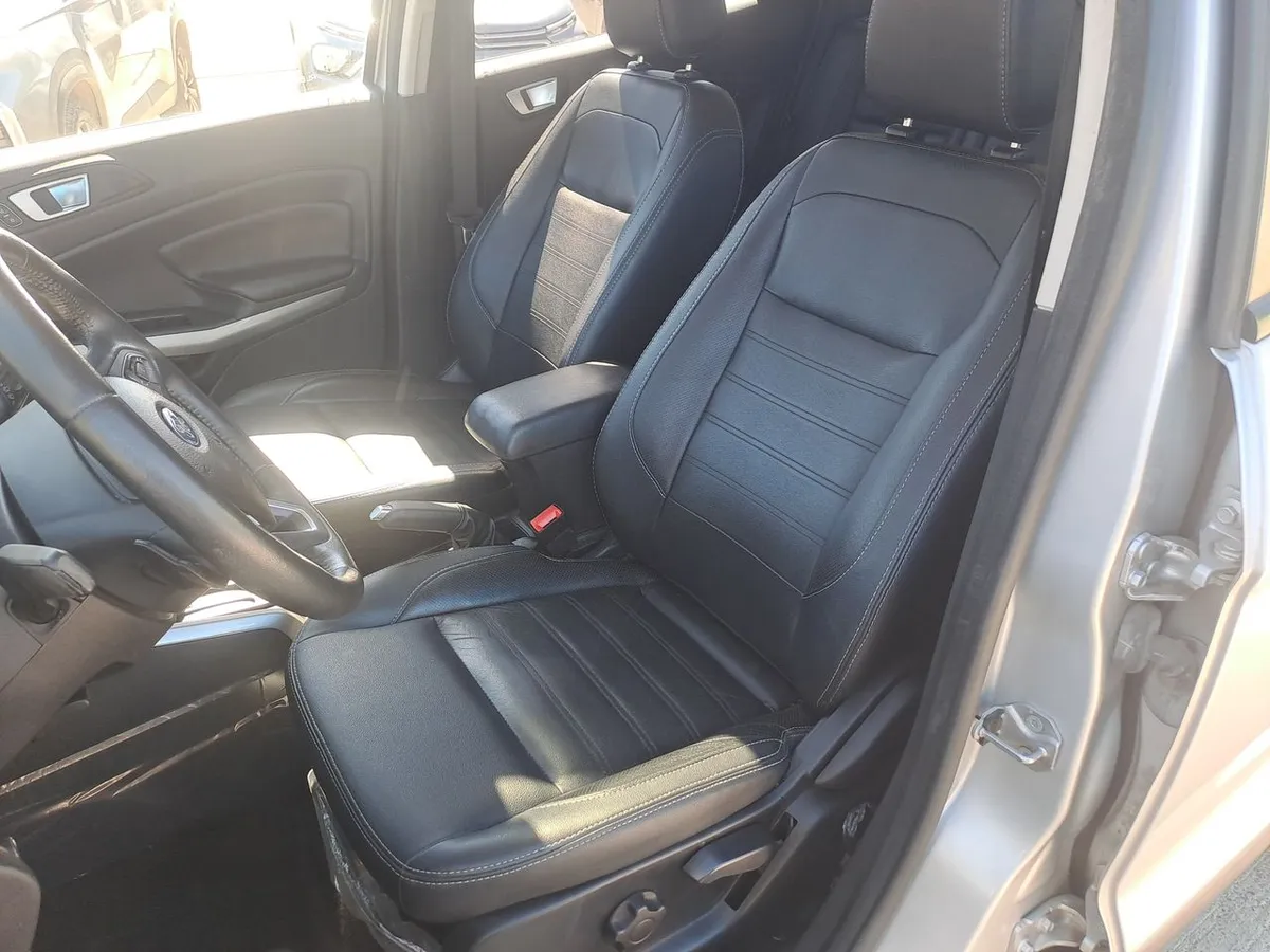 Ford Ecosport 1.5 Titanium 4x2 At 5p año 2022