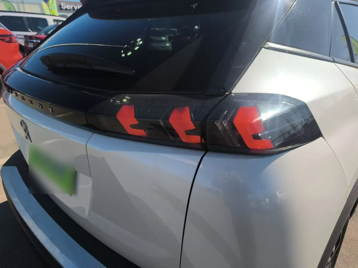 Peugeot 2008 1.2 Allure Puretech 130 4x2 At 5p año 2022