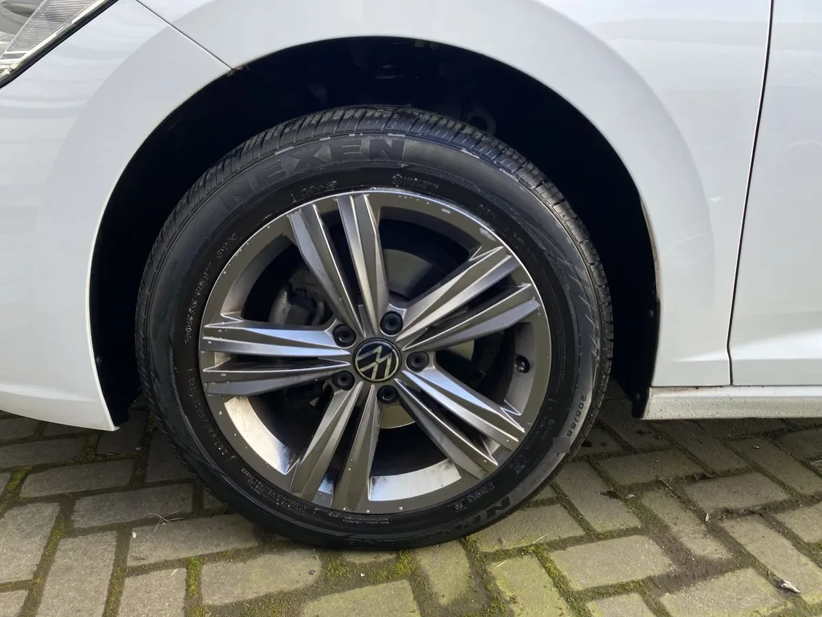 Volkswagen Jetta 1.4 Comfortline Sky 4x2 At 4p año 2024