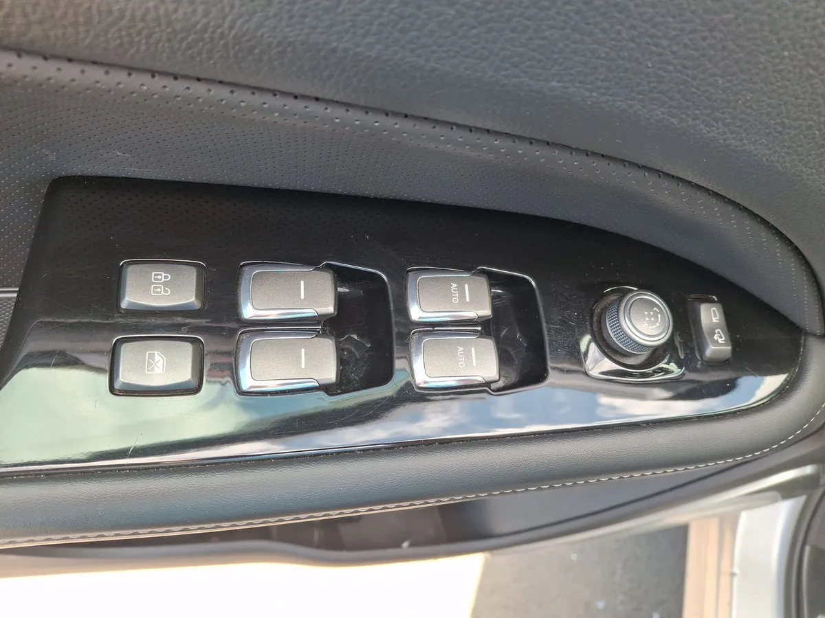 Ssangyong Rexton 2.0t Lx 4x2 6ab 6at 5p año 2024