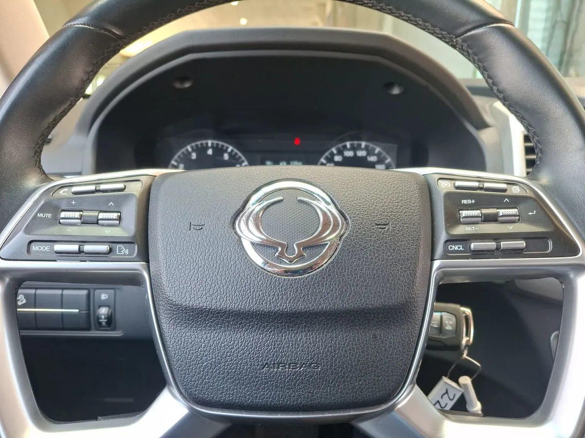 Ssangyong Rexton 2.0t Lx 4x2 6ab 6at 5p año 2024