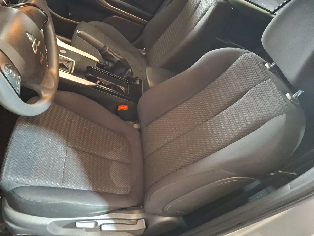 Mitsubishi Eclipse Cross 1.5 Rx 4x2 At 5p año 2023