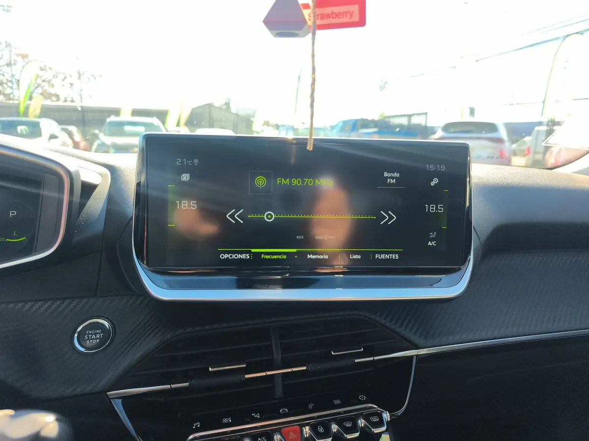 Peugeot 2008 1.2 Allure Puretech 130 4x2 At 5p año 2022