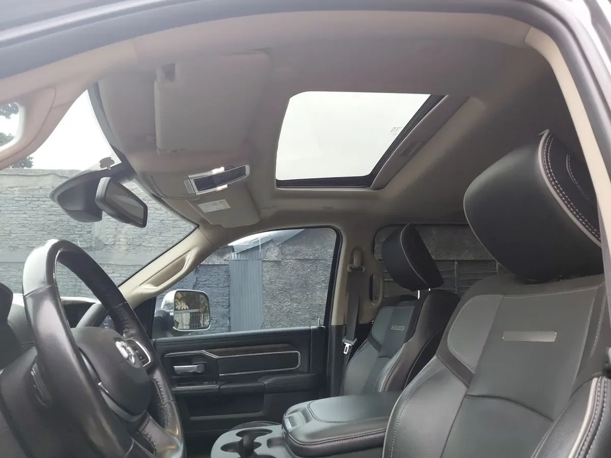Ram 2500 6.7 Laramie 4x4 Dob. Cab. At 4p año 2021