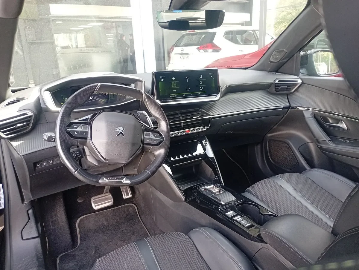 Peugeot 2008 1.5 Gt Line Bluehdi Diesel 130 4x2 Eat8 5p año 2023