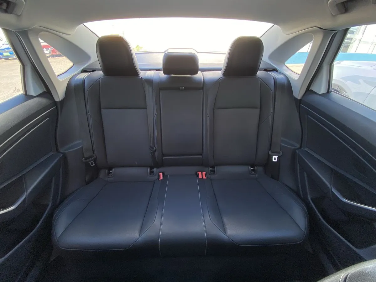Volkswagen Jetta 1.4 Comfortline Sky 4x2 At 4p año 2024