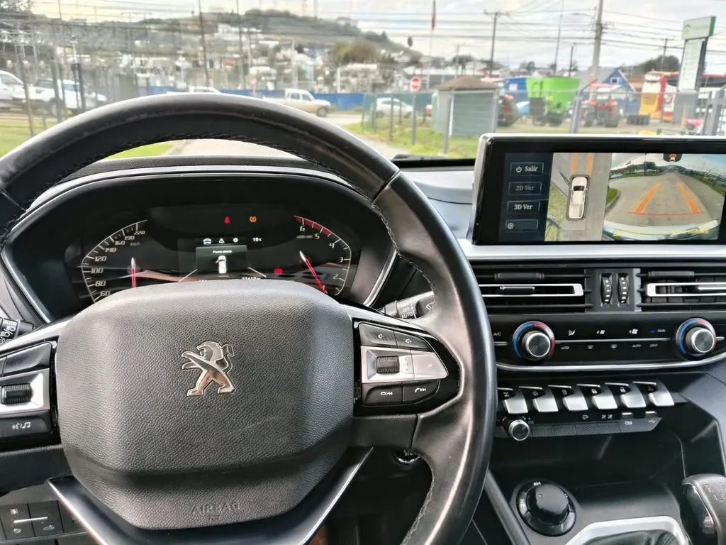 Peugeot Landtrek Landtrek año 2023