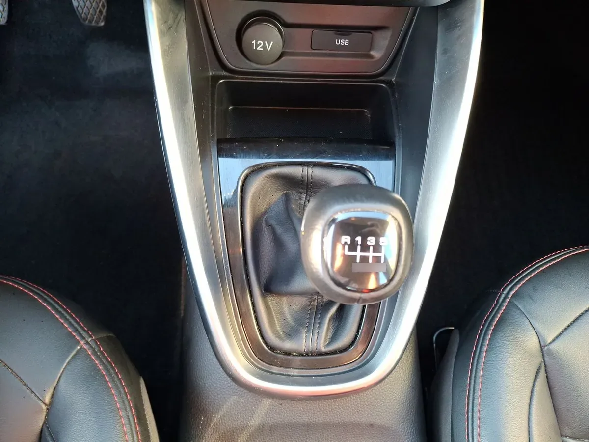 Chevrolet Groove 1.5 Premier R 4x2 Mt 5p año 2024