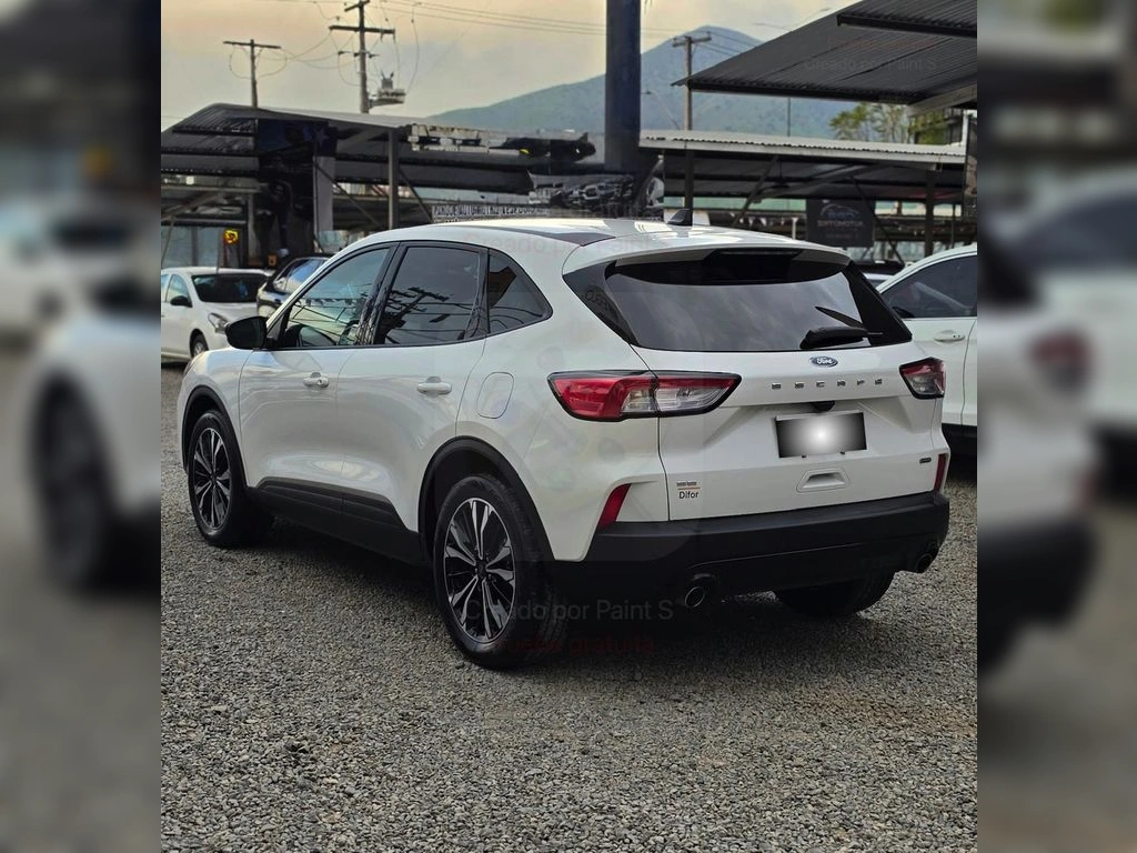 Ford Escape 2.5 Atkinson Se Hibrido Fwd At 5p año 2023